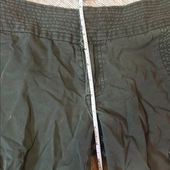 Y2K women’s Green Cargo Capri Mid to Low Rise Pants - Picture 9 of 10